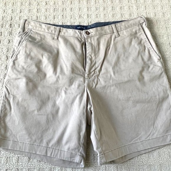 Nautica Other - Nautica Mens Classic Fit Flat Front Stretch Chino 8.5" Deck Shorts - Size 42